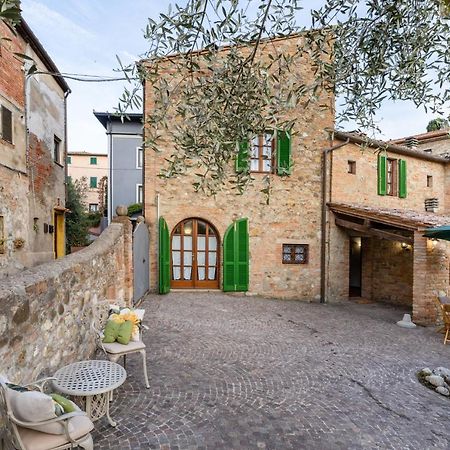 Lajatico Rentals - Casa Di Alice Nel Borgo Exterior photo