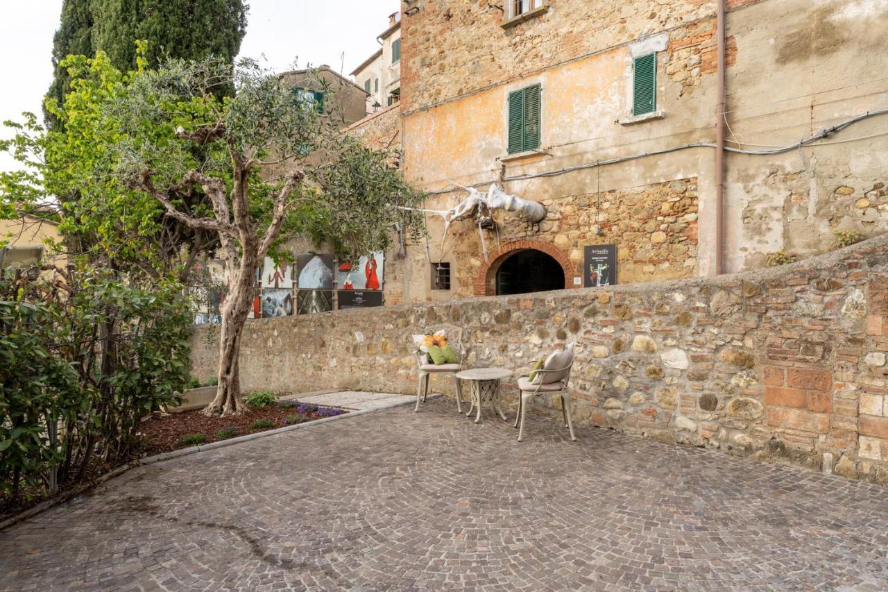 Lajatico Rentals - Casa Di Alice Nel Borgo Exterior photo